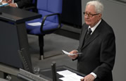 100408_Vogel_H_J_Bundestag_Rede_einzeln_179x11502